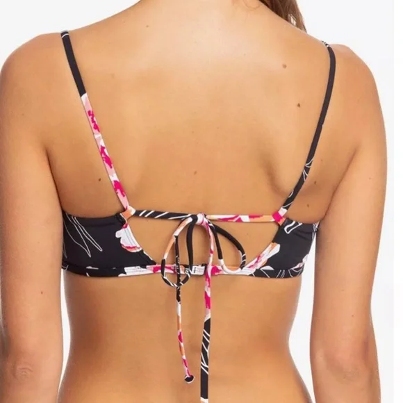 ⭐️BUNDLE AND SAVE⭐️ Roxy Floral Print Bikini Top - Picture 2 of 2